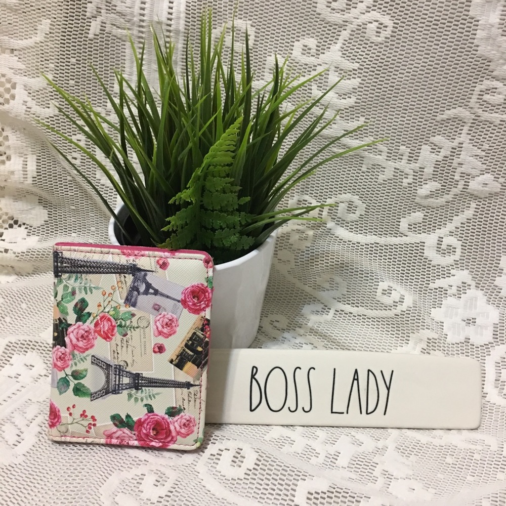 Safe Keeper Paris Theme Wallet